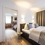 By Hofer - Summer Card Included Lejlighedshotel Kaprun