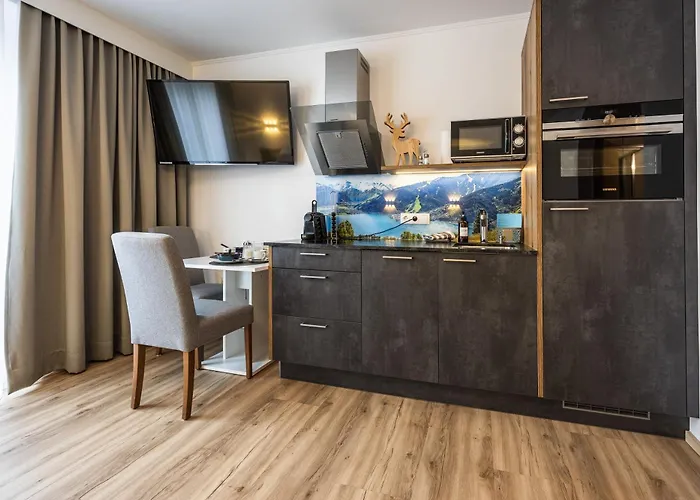 By Hofer - Summer Card Included Aparthotel