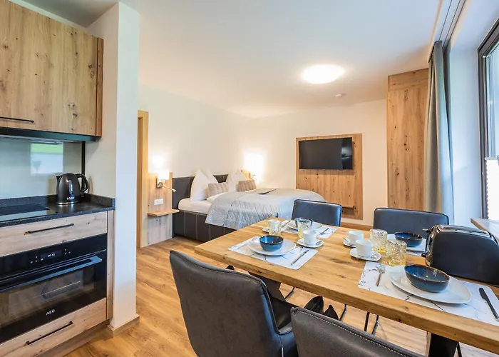 By Hofer - Summer Card Included 公寓式酒店 卡普伦